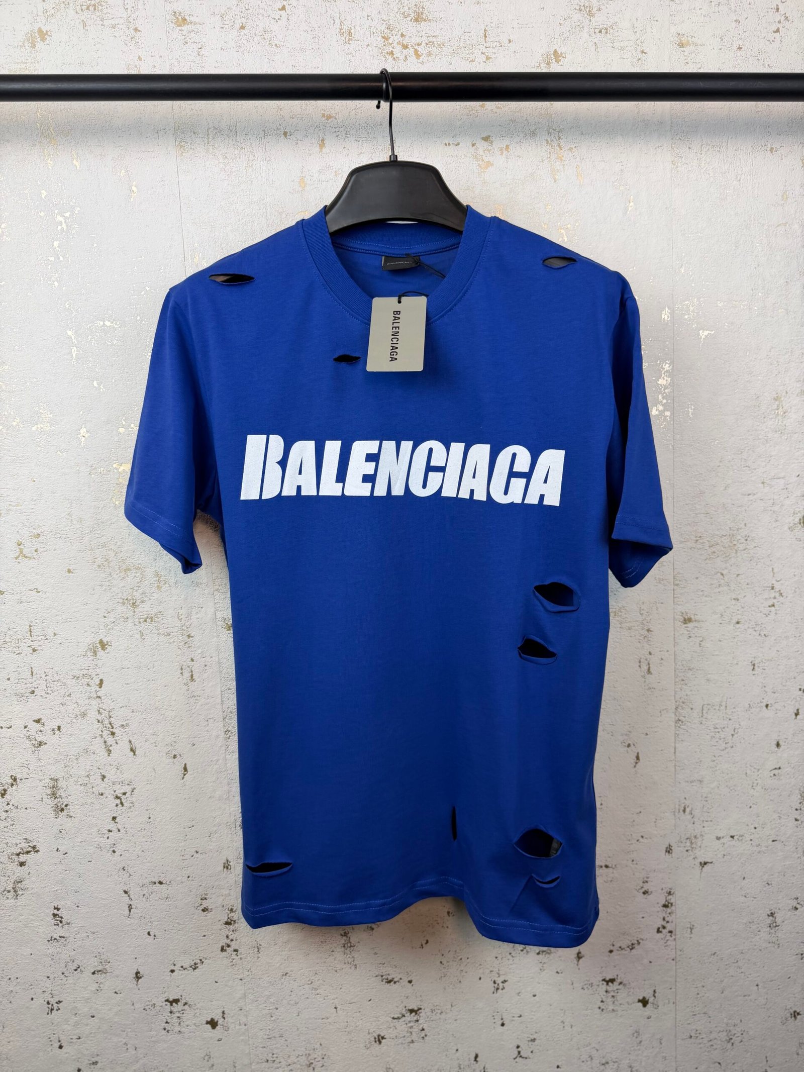 TRICOU
