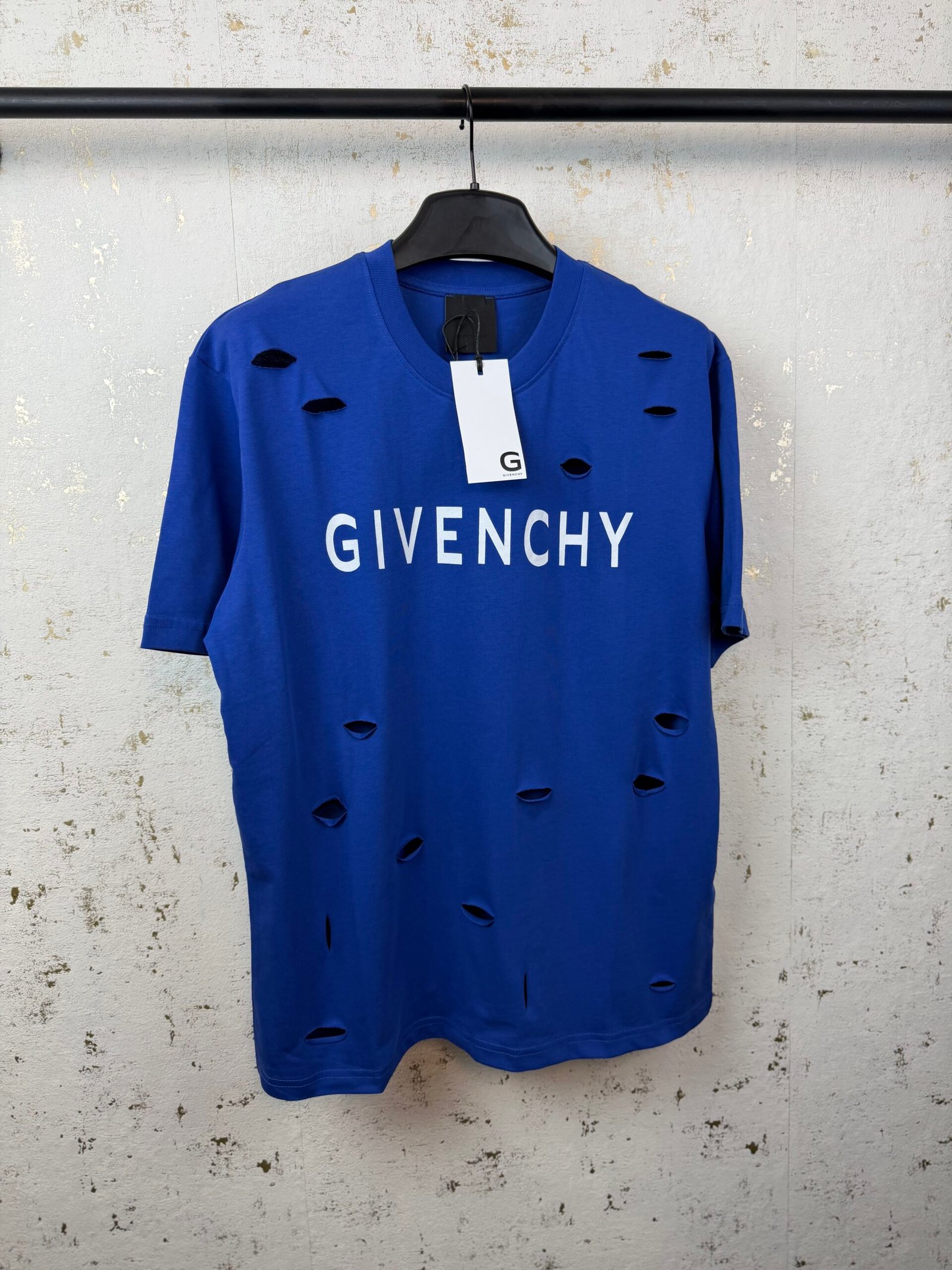 TRICOU
